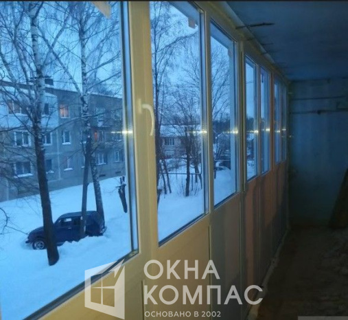 Фото объекта Остекление 6-метровой лоджии в Кстовском р-не.