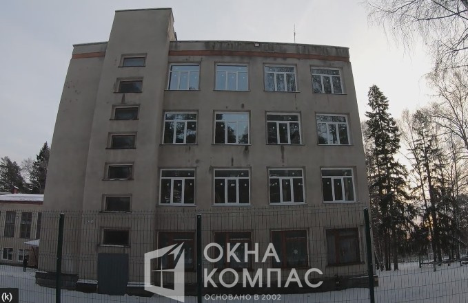 Фото объекта Остекление института в Зеленом городе.